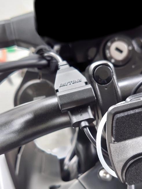 デイトナ(Daytona) バイク用 USB電源 防水 合計5V/2.1A