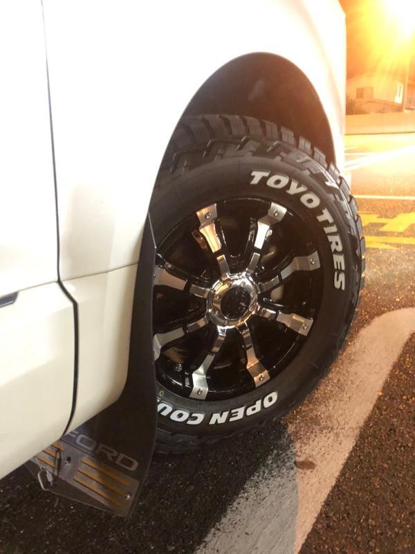 TOYOタイヤ クリムソン オープンカントリーホワイトレター MG