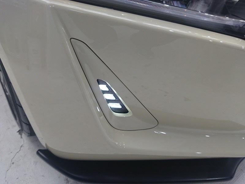 ホンダS660後期型 純正デイライト(アクセサリーライト)