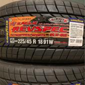 GOODYEAR EAGLE REVSPEC RS-02 225/45R18