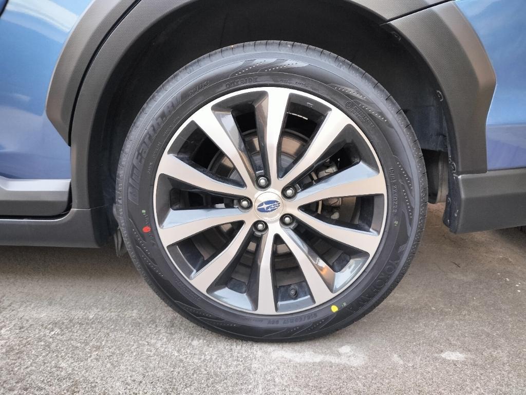 YOKOHAMA BluEarth-RV RV03 215/50R17 95V XL 価格比較 - 価格.com
