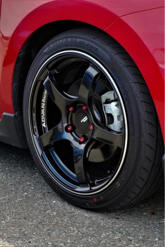YOKOHAMA ADVAN FLEVA V701 205/45R17 のパーツレビュー