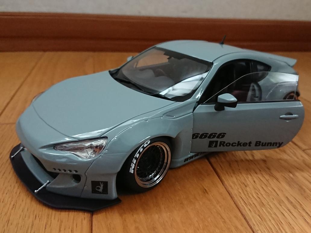 Autoart 1/18 Rocket Bunny TOYOTA 86 Red with Silver Wheels