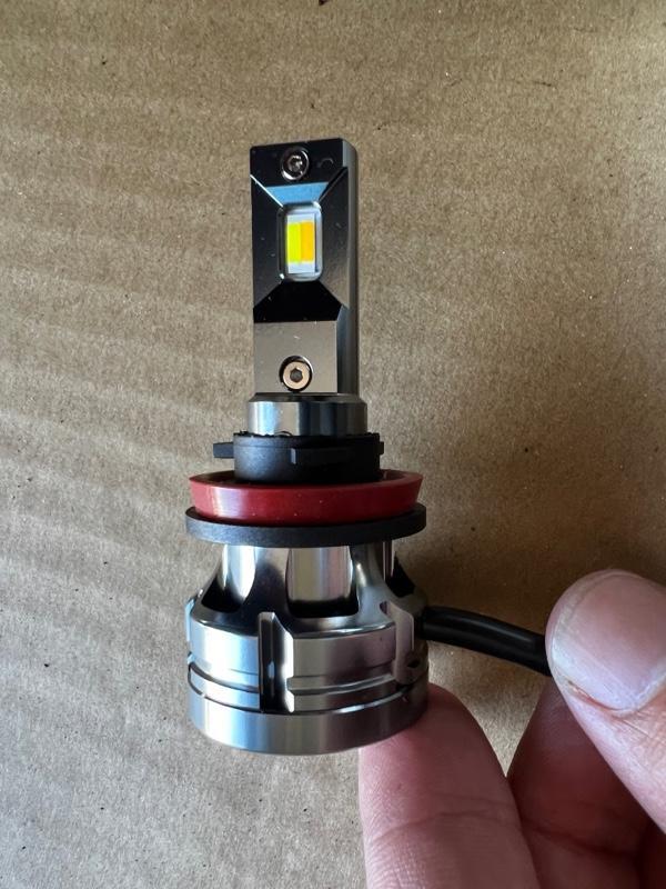 fcl. LEDフォグランプ カラーチェンジ 2色切り替え のパーツ