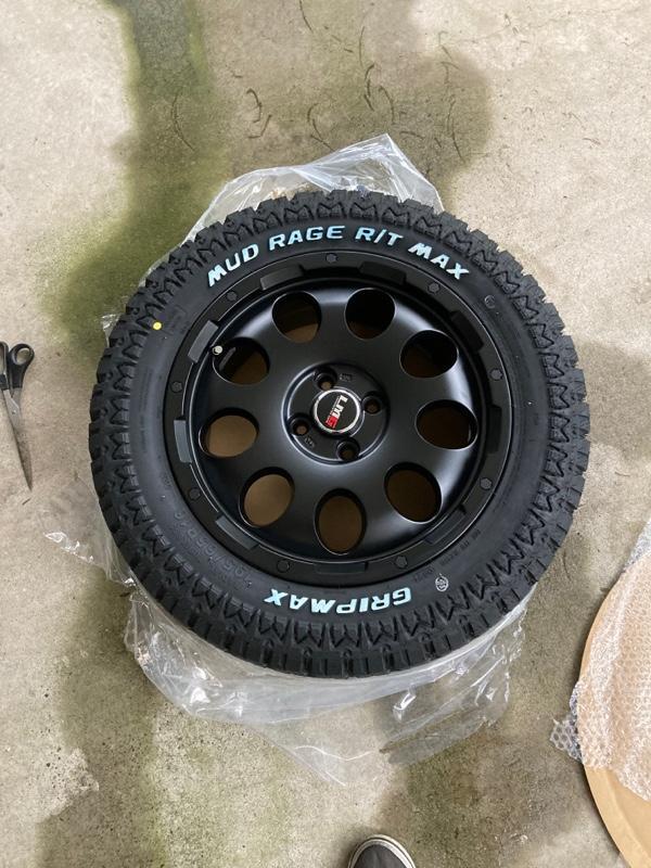 トヨタ ライズ レアマイスター エルエムジー 16インチ