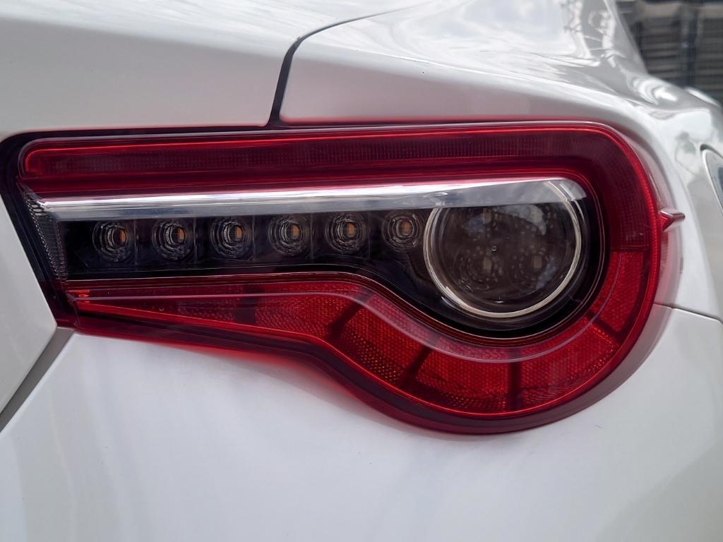 スバル 純正 BRZ 《 ZC6 》 左テールランプ 84912-CA052 P60200-22009280 : 60200-22009280 :  NGPパーツ王ヤフーショッピング店 - 通販 - Yahoo!ショッピング