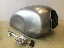 国内在庫 スズキ GN125 フューエルタンク マットブラック塗装