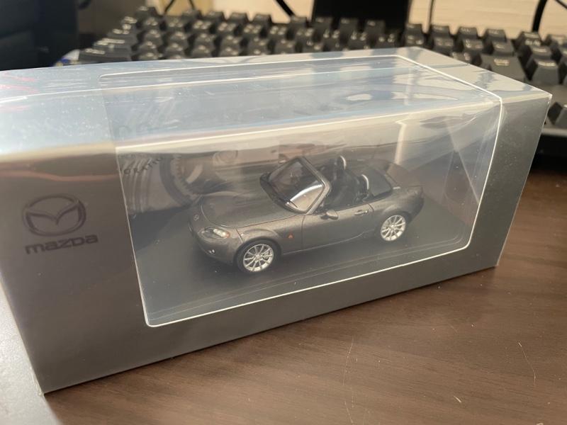 マツダ(純正) ROADSTER NC モデルカー 1/43 -100周年限定モデル マツダ(純正) ROADSTER NC モデルカー 1/43 -100周年限定モデル