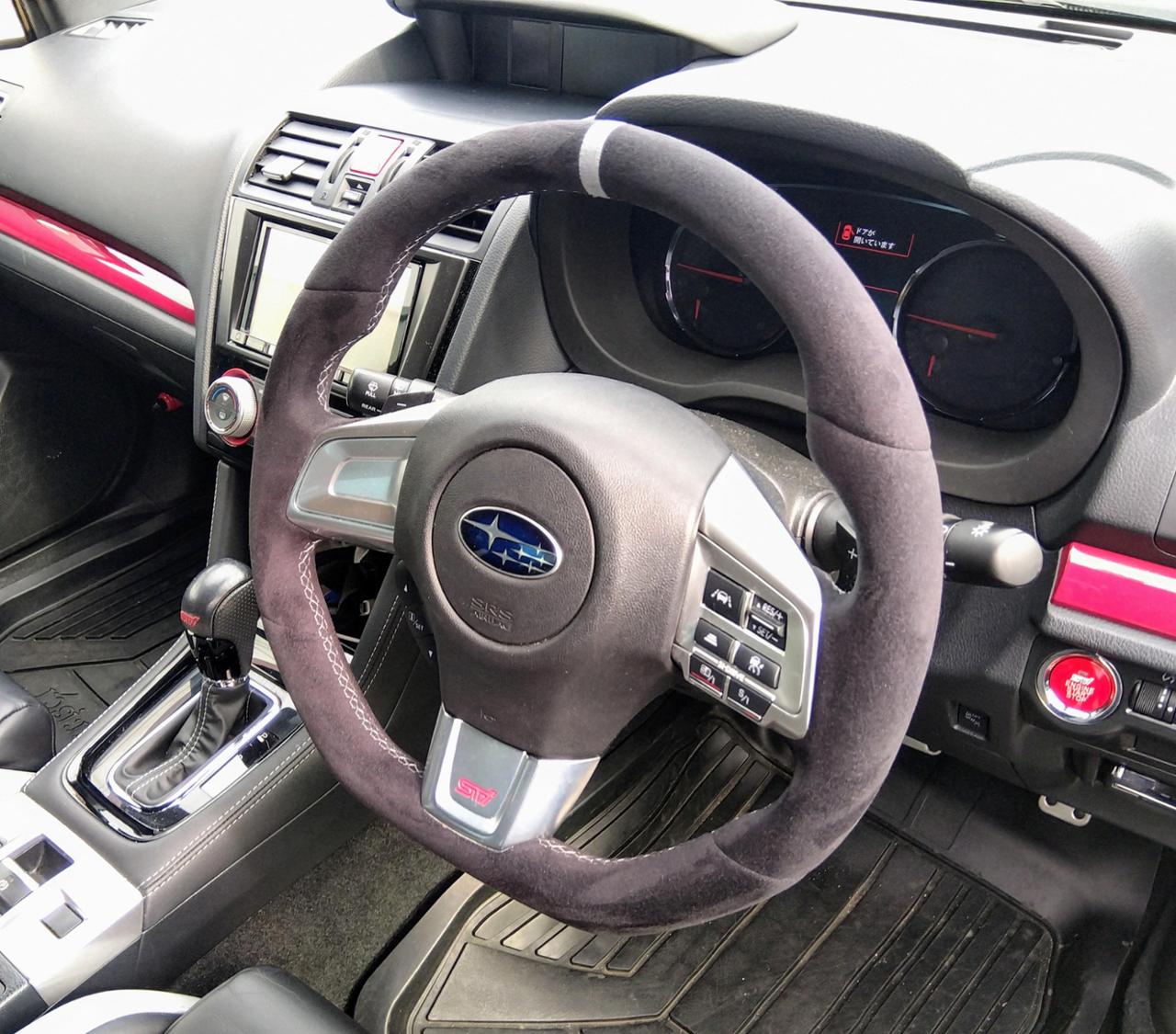 ステアリングホイール（ウルトラスエード）：LEVORG（VM