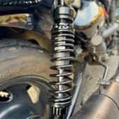 DAYTONA(バイク) SR400/500専用 取付長322-333mm 減衰調整 イニシャル調整 アジャスタブルリアショック ブラックボディ 15703