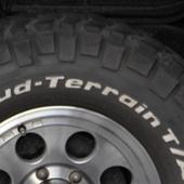 Mud-Terrain T/A KM2 BFGoodrich(ビーエフ・グッドリッチ)のタイヤの ...