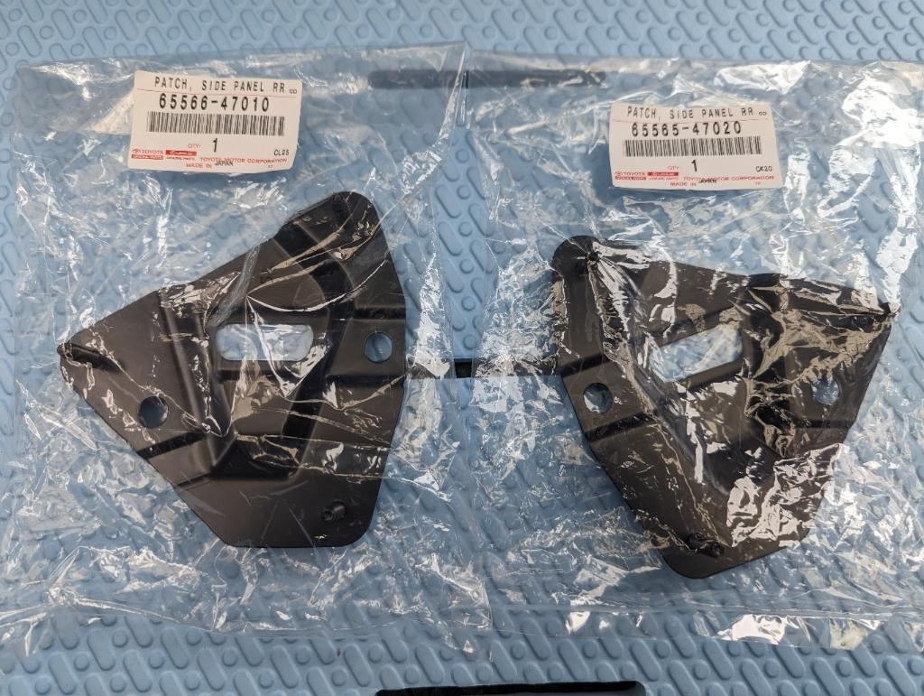 TOYOTA(トヨタ) 純正部品 サイドパネル LH 割り切っ 65600-27020