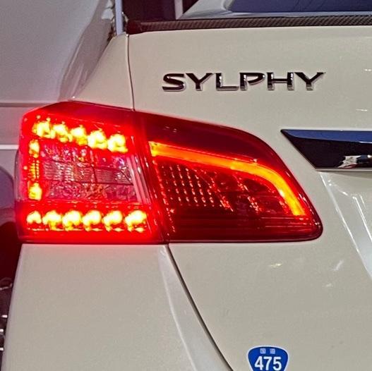 日産シルフィーリアテールランプ内側左右