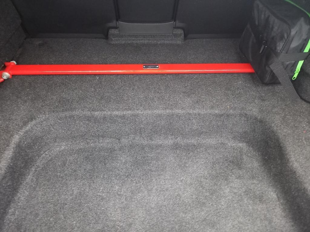 AutoExe Floor Cross Bar / フロアクロスバー のパーツレビュー