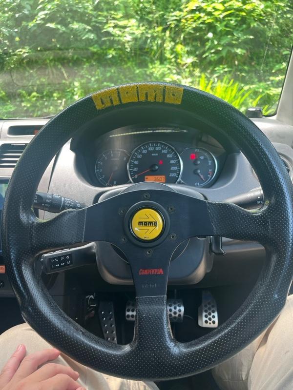 momo Competition Steering Wheel のパーツレビュー | スイフト