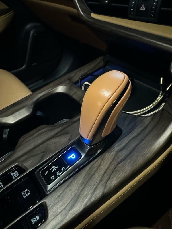レクサス(純正) LC用シフトノブ のパーツレビュー | NX PHEV