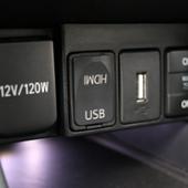 トヨタ純正 USB / HDMI 入力端子 (08541-00550)