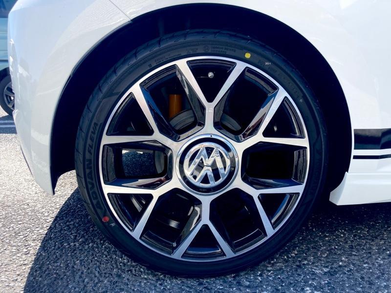 Amazon.com: Yokohama 195/40R17 81W XL YOKO ADVAN FLEVA V701 BW