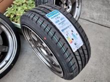 MAXIMUS M1 215/40R17 MAXTREK(マックストレック)のタイヤの