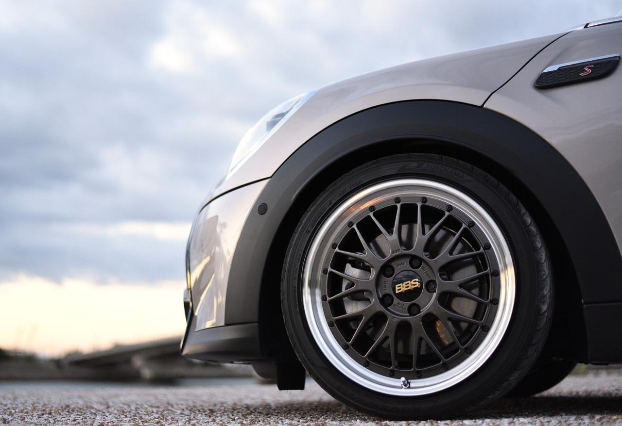 BBS LM 18インチ セレナイトブラウン限定 ミニクロスオーバー F60 BBS、「LM」の期間限定カラー「セレナイトブラウン×ブラック