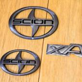 SCION xA エンブレム