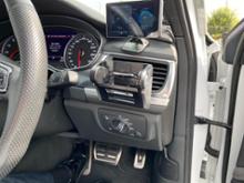 希少品 アウディ Audi ドリンクホルダー - メルカリ