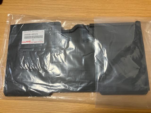 トヨタ(純正) 28899-46020 INSULATOR,BATTERY