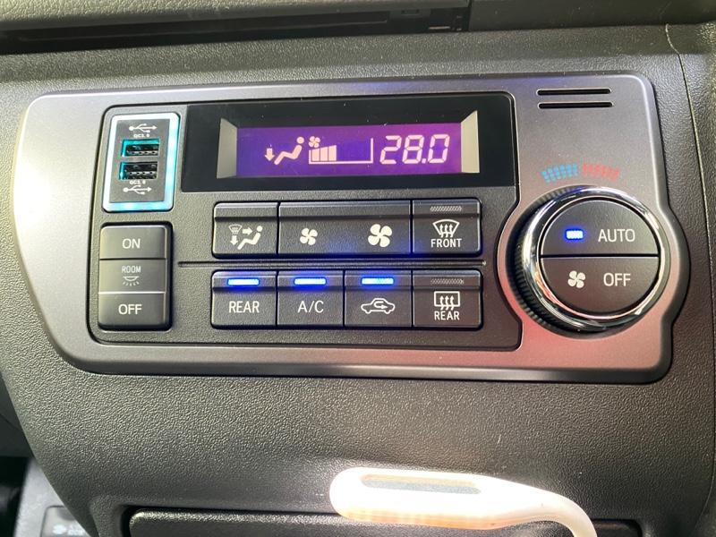 【クローバー】打ち替え基盤液晶色反転 自分用 エアコンパネルLED打ち替え 液晶反転（チョイ失敗）※色