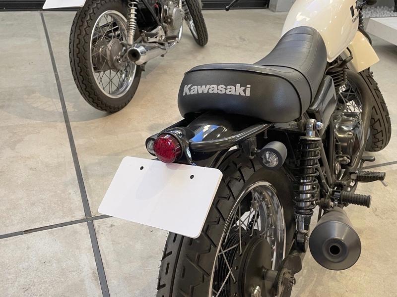 kawasaki カワサキ 250tr のテールランプをWM製スクランブラー