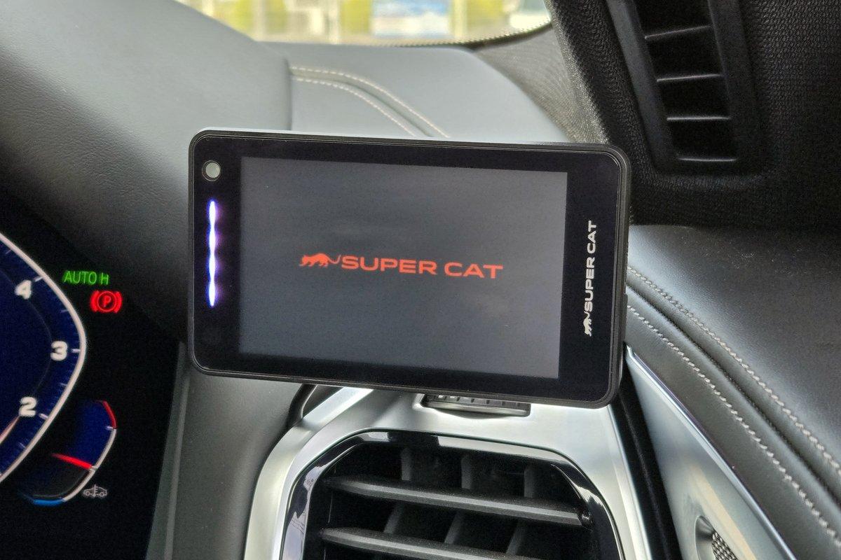 Yupiteru Super Cat ZK3000 のパーツレビュー | 8シリーズ