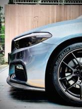 5シリーズ ツーリングCarbon House フロントリップスポイラーの全体画像