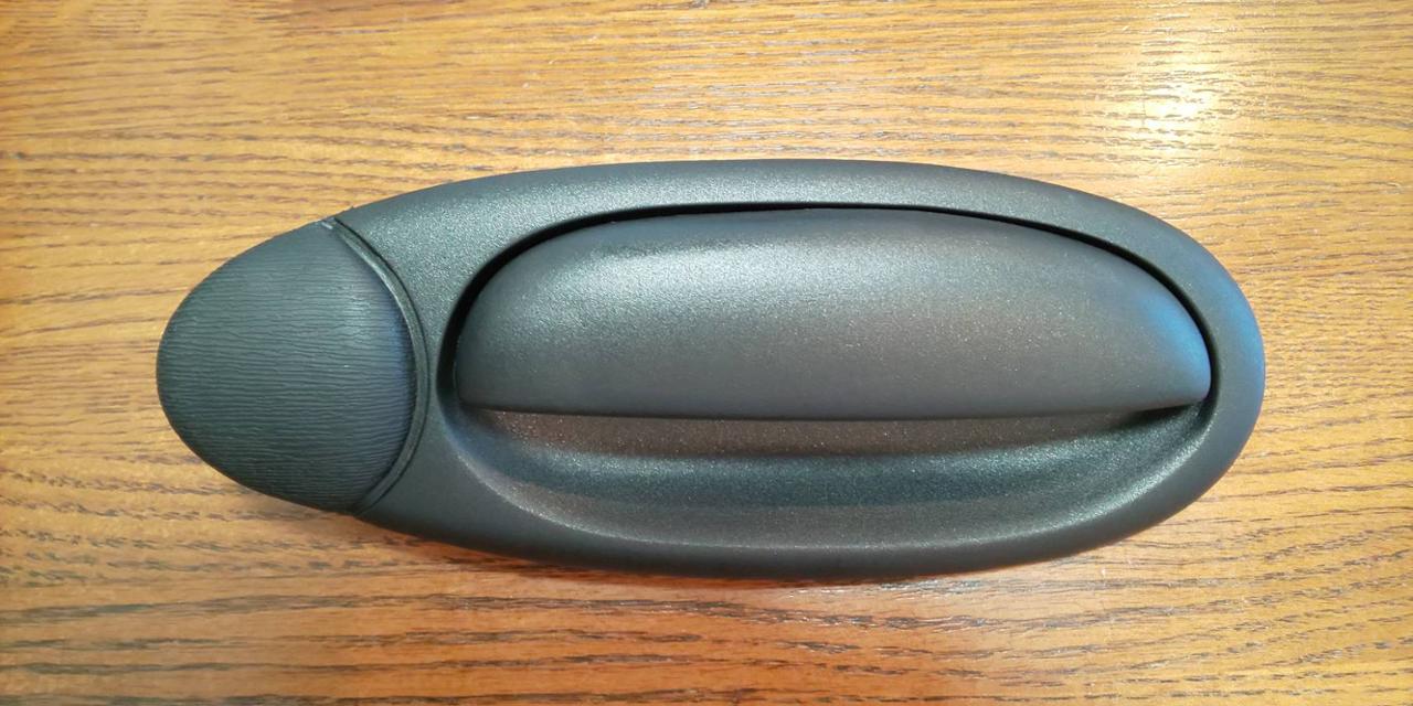 ムルティプラ（フィアット）の中古車を探す【カーセンサー】
