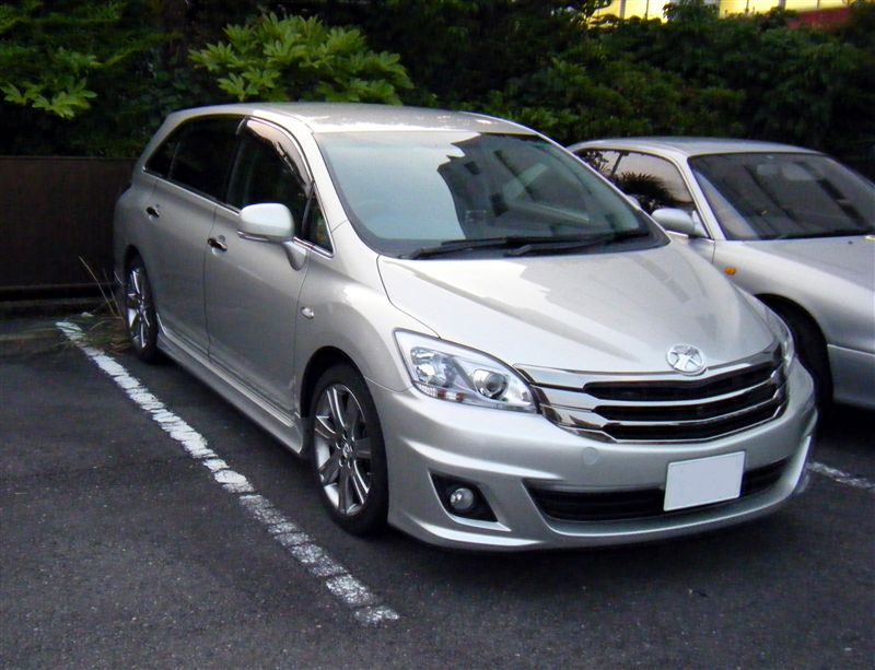 トヨタ マークXジオ