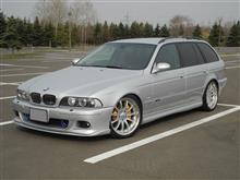 たくみちゃん２０００さんのSERIES_5_TOURING