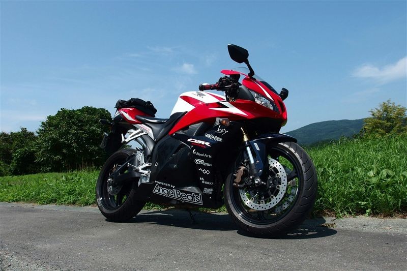 dera@32AXISさんのCBR600RR