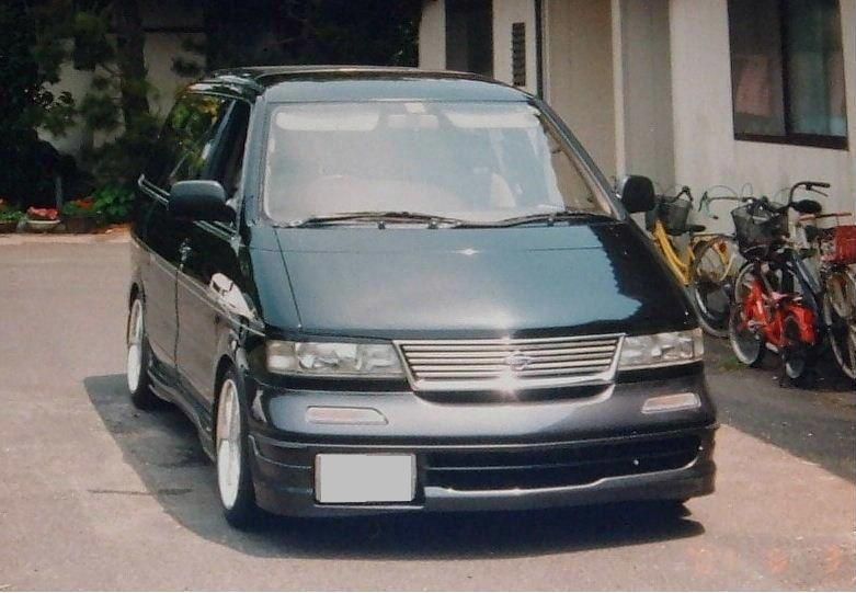 日産 ラルゴ