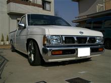 飛行機屋さんのDATSUN_TRUCK