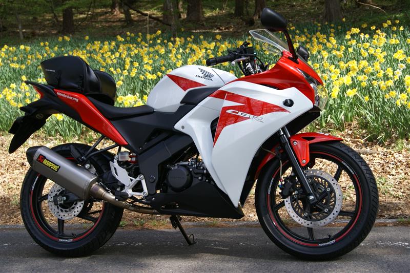 B.99さんのCBR125R