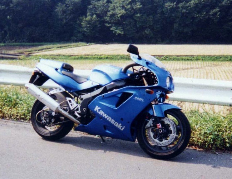 kazupiさんのZXR750