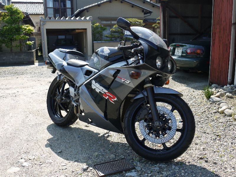 しゅう1212さんのVFR400R