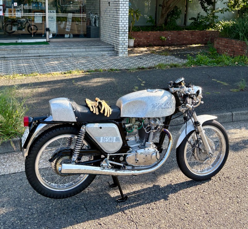 IGAさんの450 デスモ