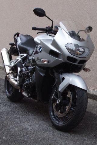 ひーぽっぽさんのK1200R Sport