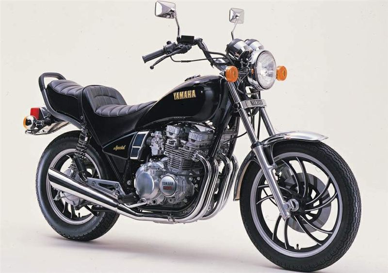 yui33stradaleさんのXJ400スペシャル