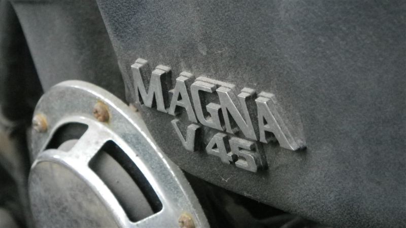 Yの字さんのV45 MAGNA