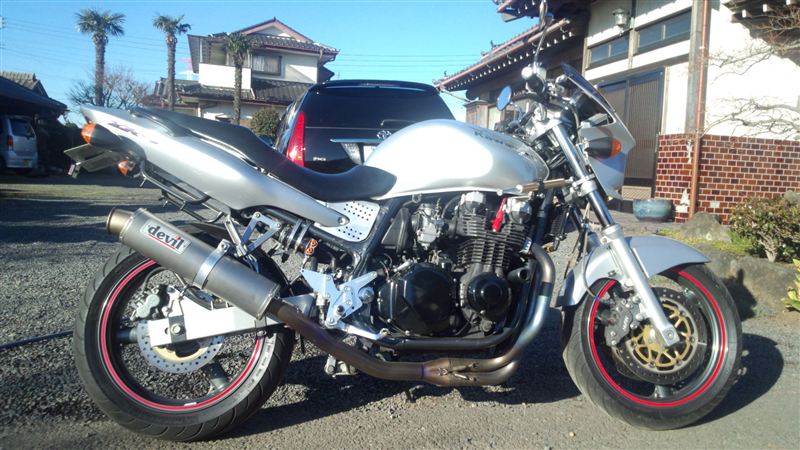 INABOUさんのZR-7