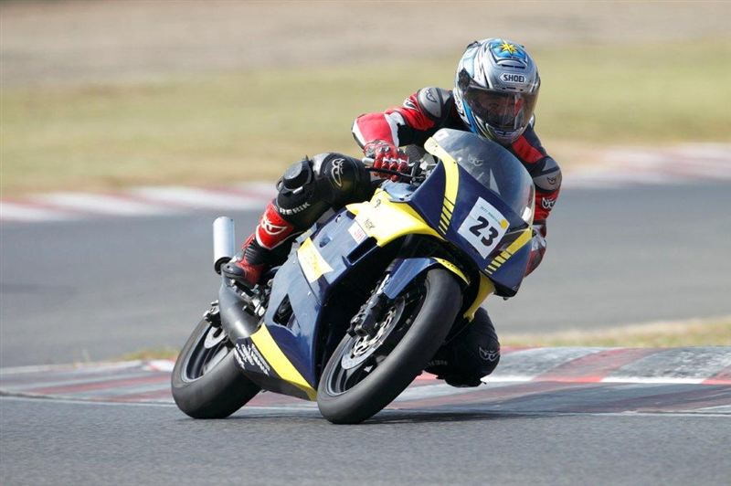 ともtzさんのTZR250R SP