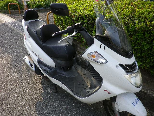 VOXY_AZR60ラブさんのRV125EFI