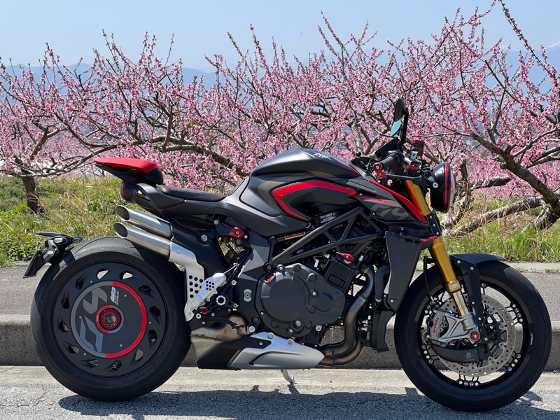 YOSSI1さんのブルターレ 1090RR