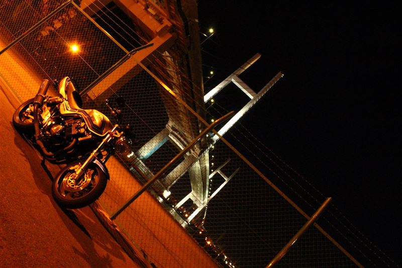 T.TovaeさんのCB400SFV