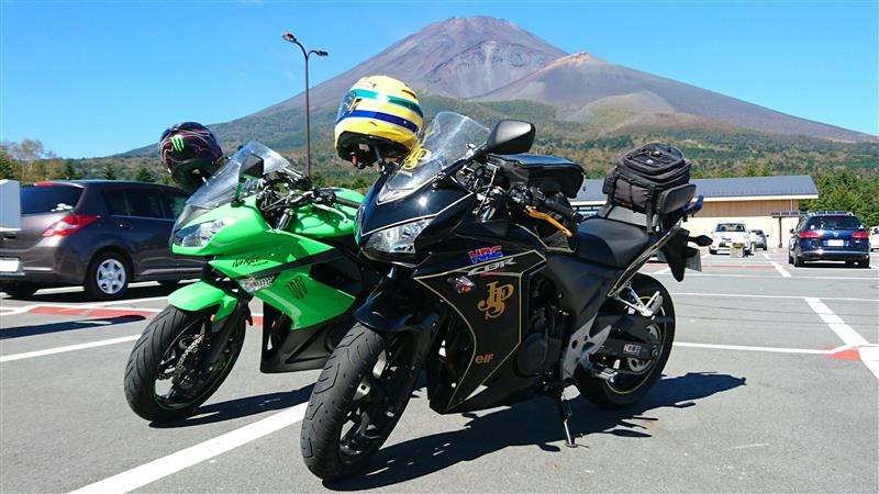 和っちさんのCBR400R